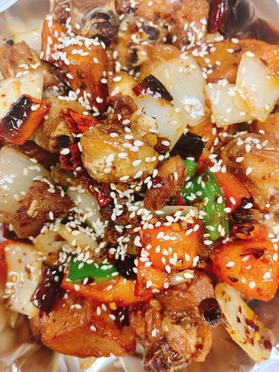 81. Griddle Cooked Chicken with Pepper 干锅鸡
